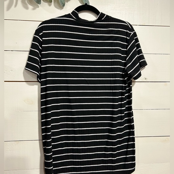 Striped Mock Neck Top - Picture 3 of 3
